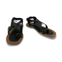 Indiana leather footbed cutout thong sandal by oobash / Buddify