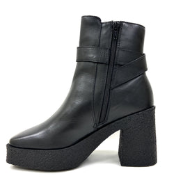 Lara Black Platform High Heels by oobash / Buddify