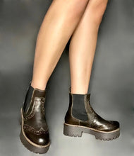 Emma Brown Oxford Chelsea by oobash