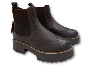 Emma Brown Oxford Chelsea by oobash