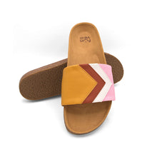 vegan' and pink. Get these stylish - Gelbe Sandalen in Senf, Terracotta, Weiß, Rosa - Vegan 'gelbe' (yellow) sandals in mustard, terracotta, by Fünve / Buddify
