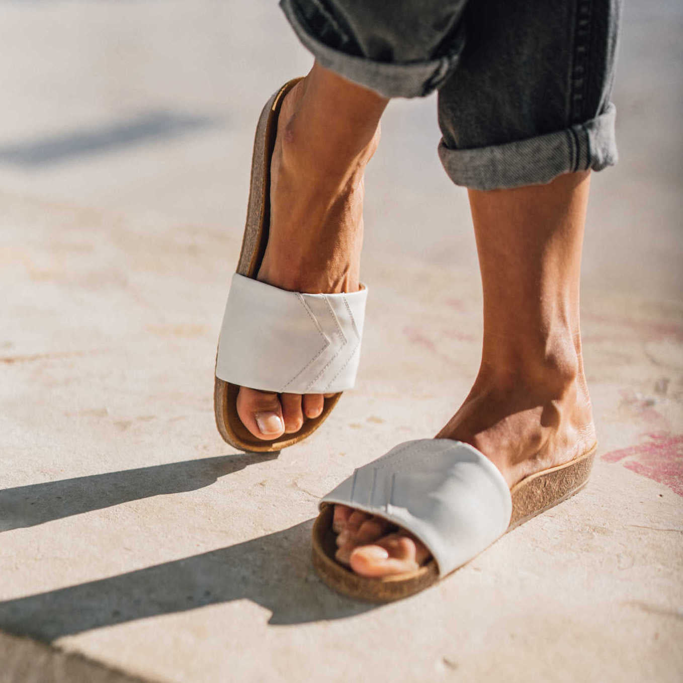 'YANG' - Weiße Sandalen, monochrom / einfarbig - vegan by Fünve / Buddify