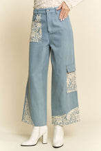 Lace Applique Wide Leg Jeans For Women by Trendsi