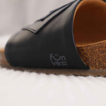 'YIN' - Schwarze Sandalen, monochrom / einfarbig - vegan by Fünve / Buddify